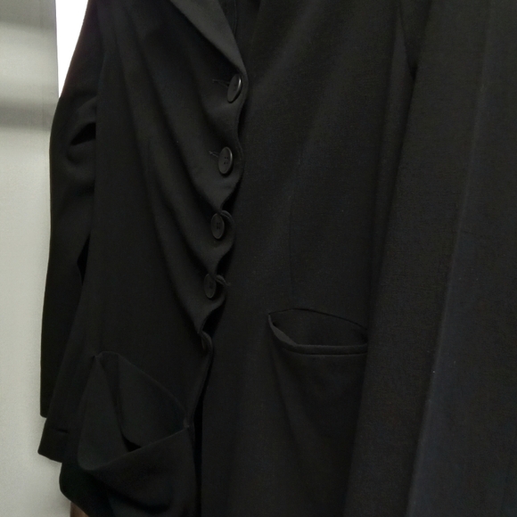 Lilith Jacket - Picture 4 of 9